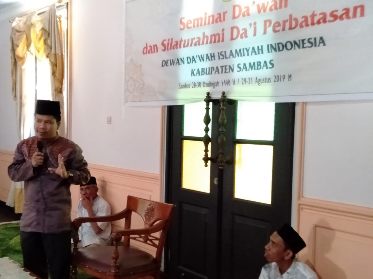 Ketua Dewan Dakwah Sambas: Da'i Harus Lebih Sensitif Sosial